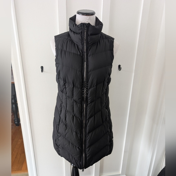 Athleta Responsible Down CYA Vest M - Picture 10 of 14